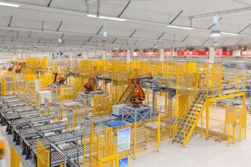 落實潘剛數字化理念,伊利數字化轉型榮登 人民日報 頭版